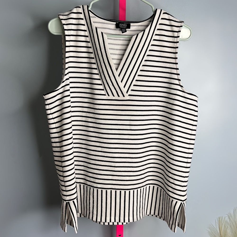 Jones New York Striped Sleeveless Knit Top Nautical V-Neck size Large